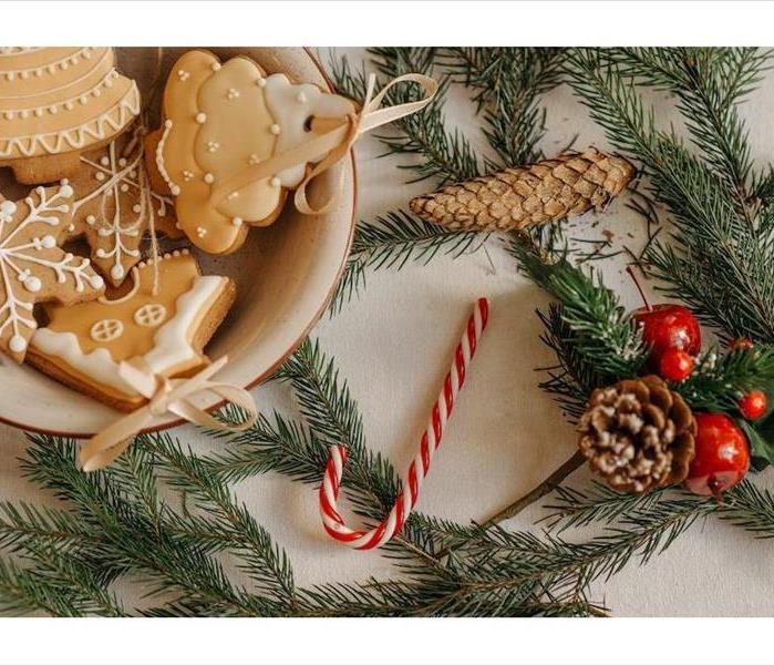 Cookie tray with holiday decor